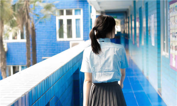 临翔如何找到一个可以帮助我生孩子的女人？